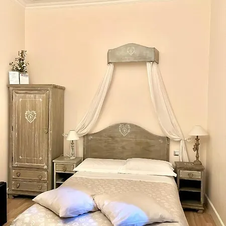 Trastevere Belvedere Bed & Breakfast 4*